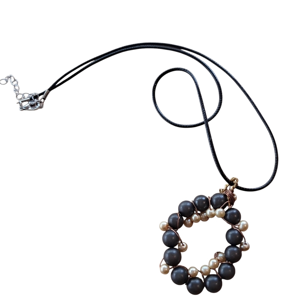 Black and Gold Circular Beaded Necklace